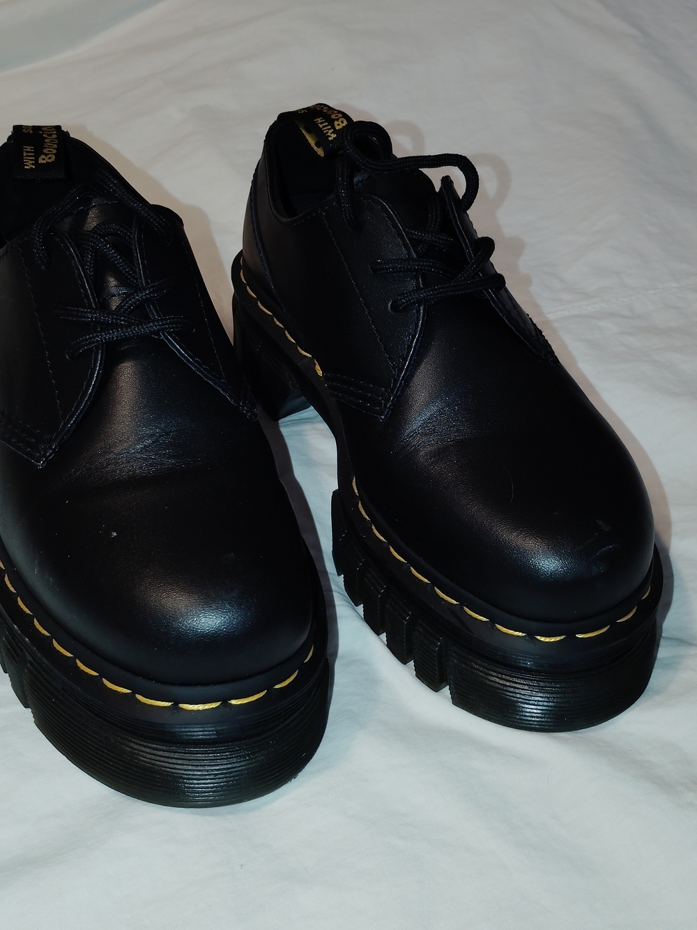 Dr. Martens Black Leather Lace-Up Oxfords with Yellow Stitching Size 8